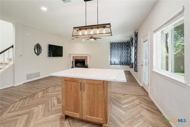 703 Ivy Court, Round Rock, TX 78681