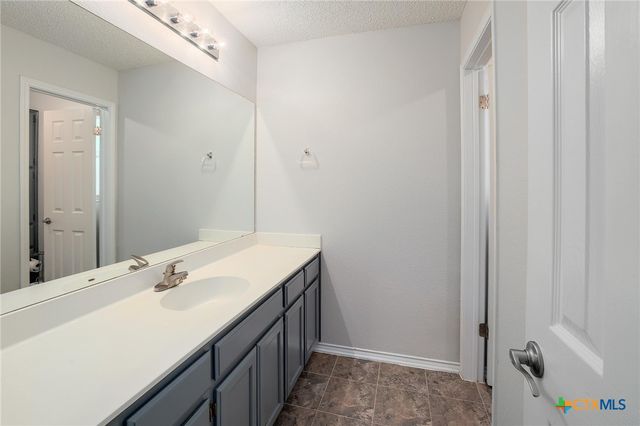 703 Ivy Court, Round Rock, TX 78681
