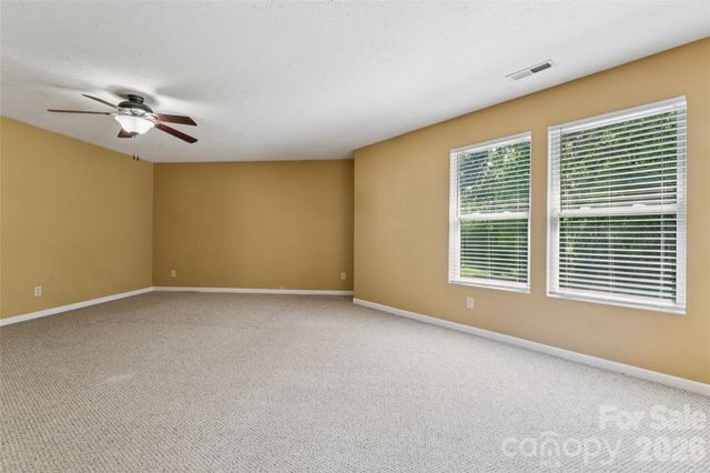 5623 Hammermill Drive, Harrisburg, NC 28075