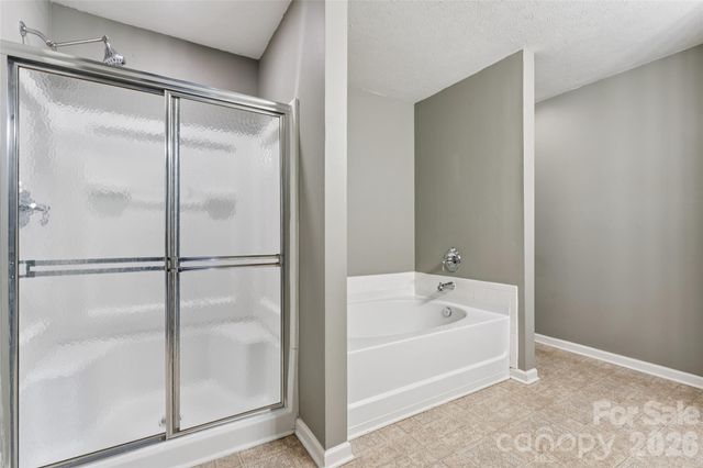 5623 Hammermill Drive, Harrisburg, NC 28075