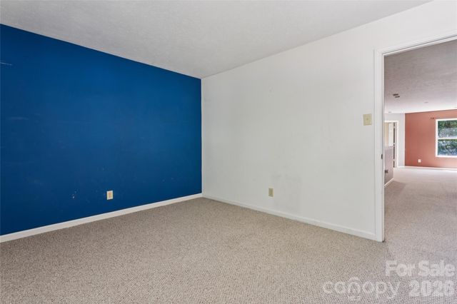 5623 Hammermill Drive, Harrisburg, NC 28075