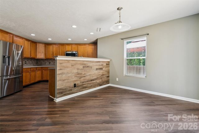 5623 Hammermill Drive, Harrisburg, NC 28075
