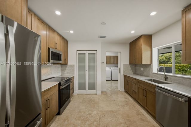 13240 SW 70th Ave, Pinecrest, FL 33156
