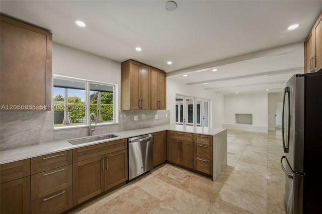 13240 SW 70th Ave, Pinecrest, FL 33156
