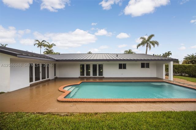 13240 SW 70th Ave, Pinecrest, FL 33156