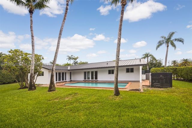 13240 SW 70th Ave, Pinecrest, FL 33156