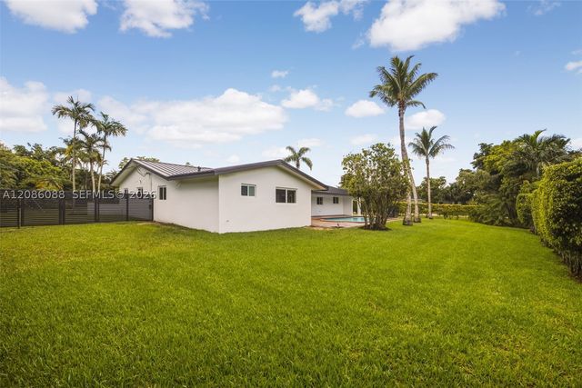 13240 SW 70th Ave, Pinecrest, FL 33156