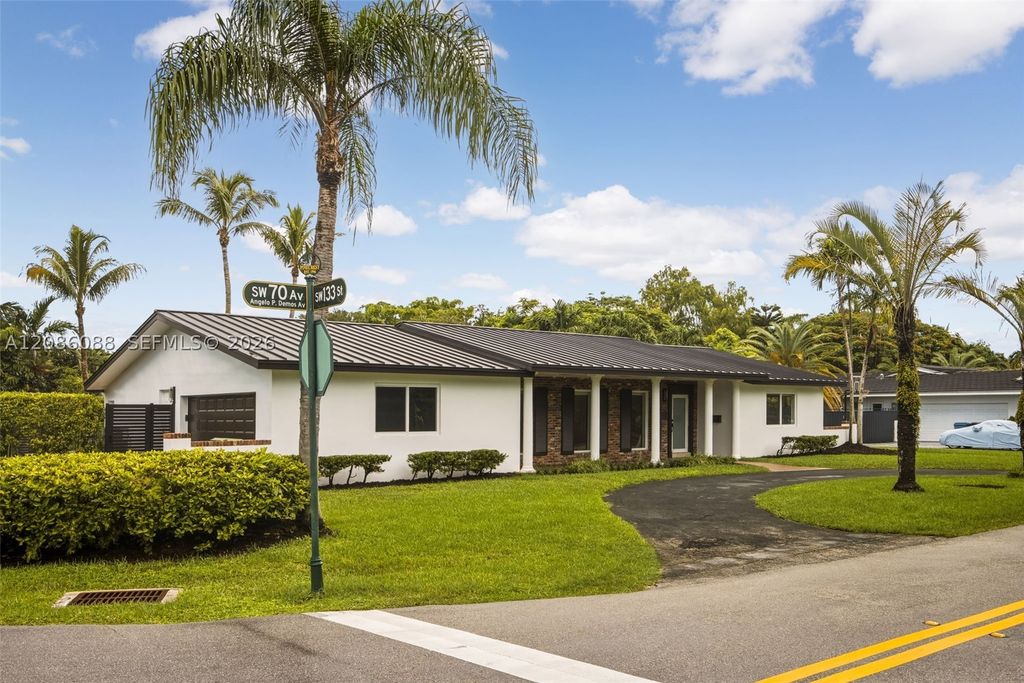 13240 SW 70th Ave, Pinecrest, FL 33156