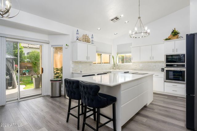 1913 W ASPEN Avenue, Gilbert, AZ 85233