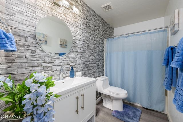 1913 W ASPEN Avenue, Gilbert, AZ 85233