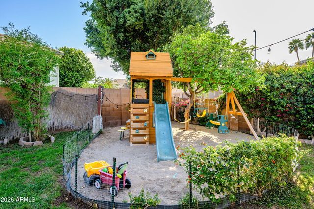 1913 W ASPEN Avenue, Gilbert, AZ 85233