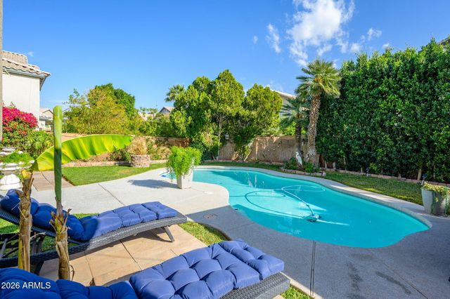 1913 W ASPEN Avenue, Gilbert, AZ 85233