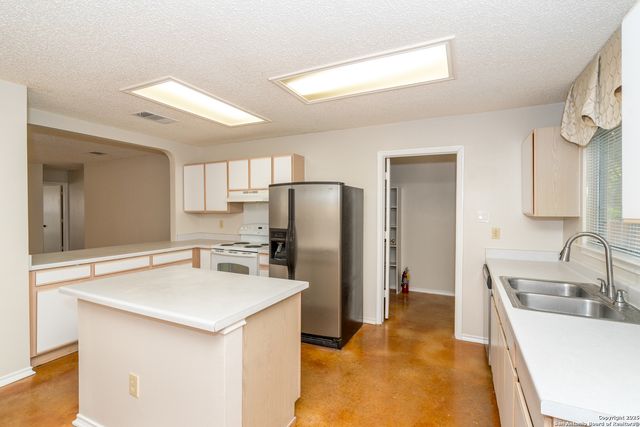 5731 bypass, San Antonio, TX 78244