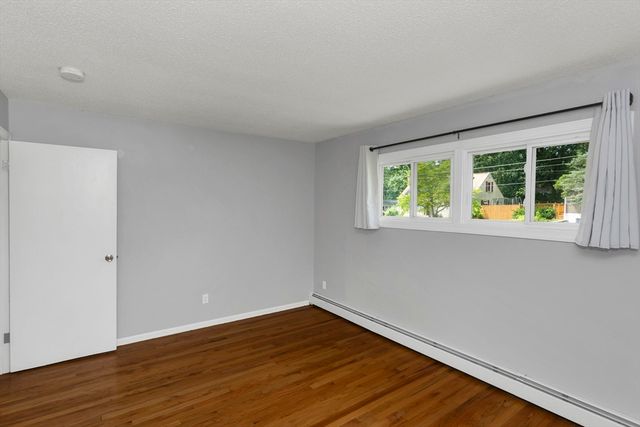 155 Old Farm Rd, Springfield, MA 01119