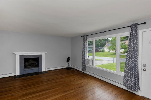 155 Old Farm Rd, Springfield, MA 01119