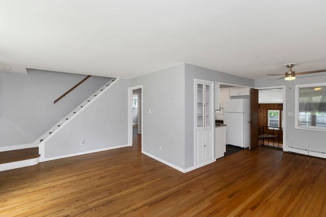 155 Old Farm Rd, Springfield, MA 01119