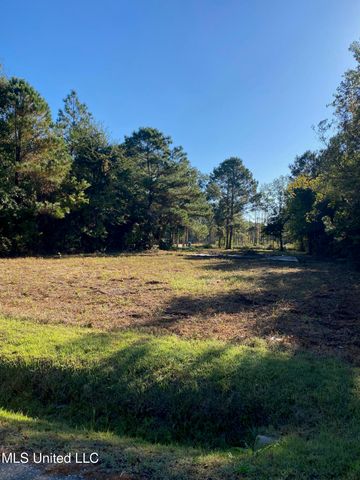 118 Engman Avenue, Bay Saint Louis, MS 39520