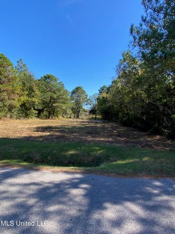118 Engman Avenue, Bay Saint Louis, MS 39520