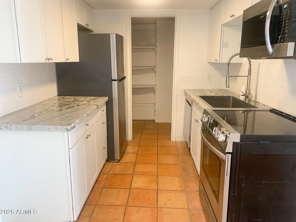 805 N 4th Avenue N 902, Phoenix, AZ 85003 — photo 5