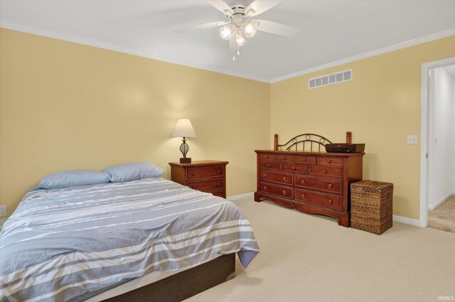 3221 W Wild Cherry Ridge, Mishawaka, IN 46544