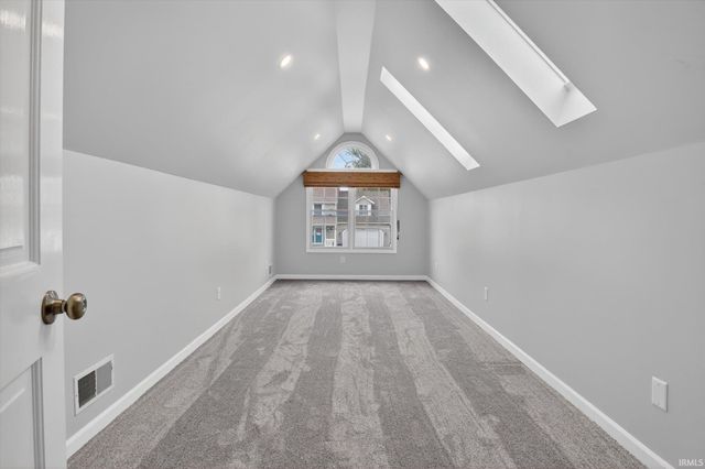 3221 W Wild Cherry Ridge, Mishawaka, IN 46544