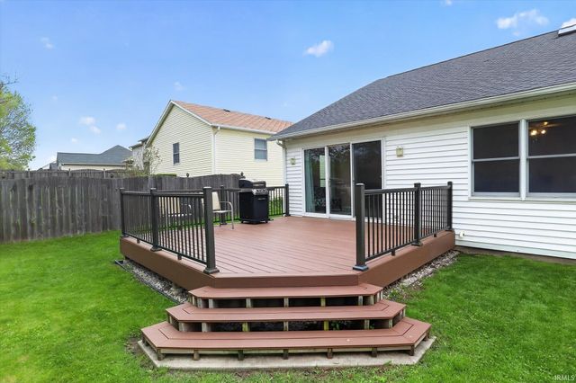 3221 W Wild Cherry Ridge, Mishawaka, IN 46544