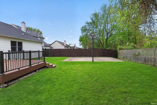 3221 W Wild Cherry Ridge, Mishawaka, IN 46544