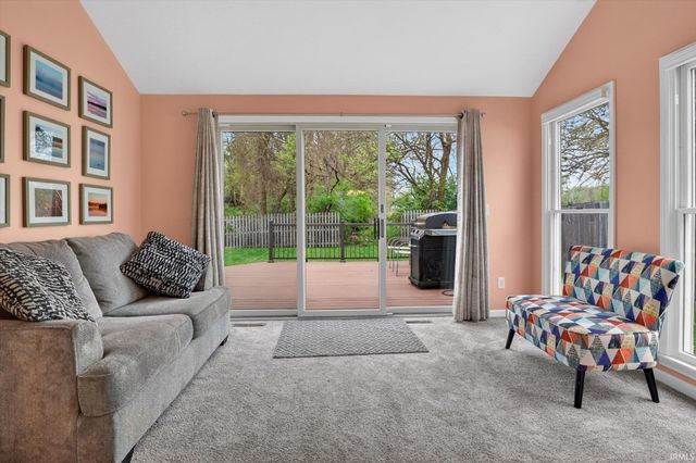 3221 W Wild Cherry Ridge, Mishawaka, IN 46544