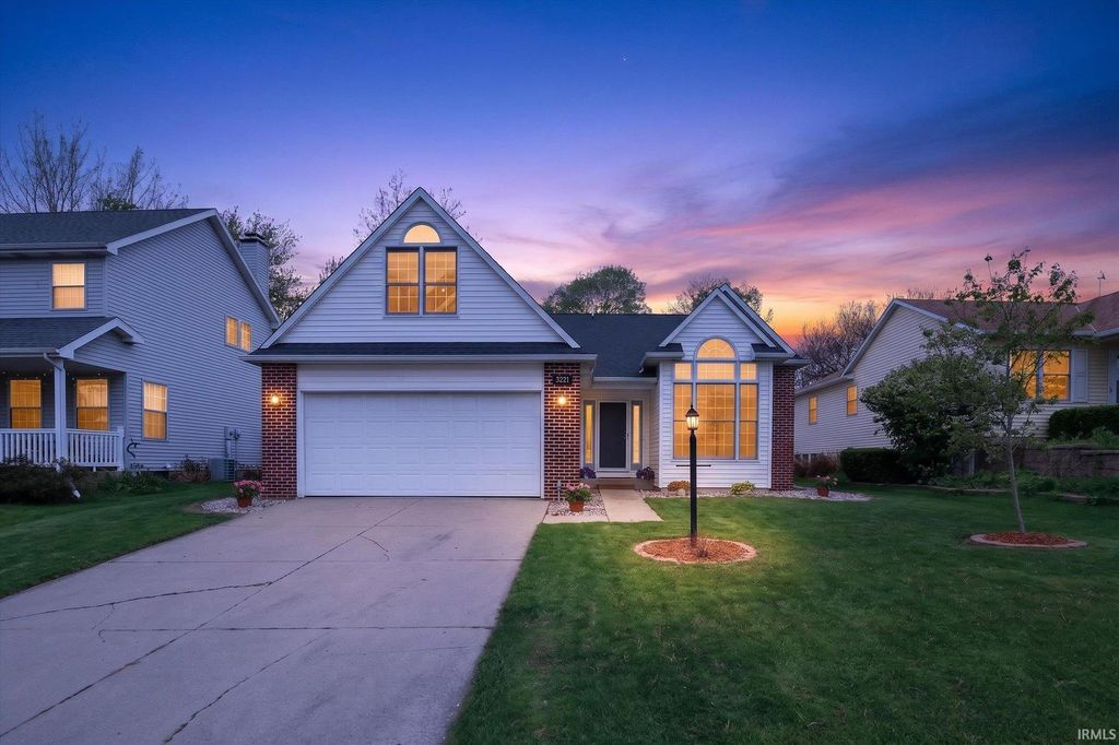 3221 W Wild Cherry Ridge, Mishawaka, IN 46544