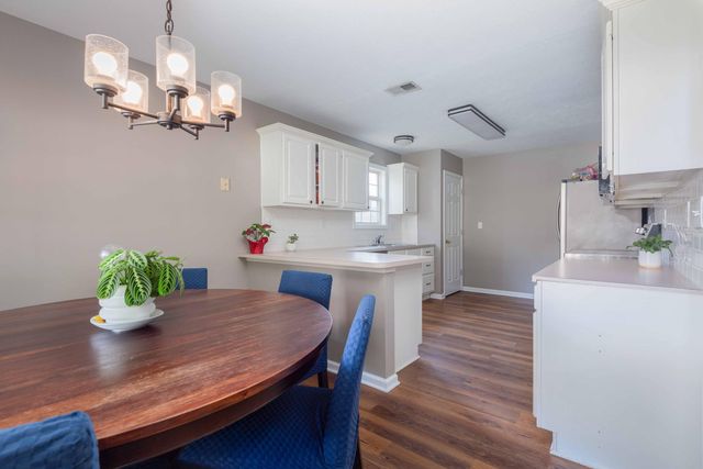 104 Cottage Garden Lane, Midway, KY 40347