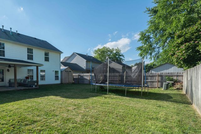 104 Cottage Garden Lane, Midway, KY 40347