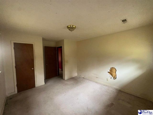 901 Franklin Dr, Pamplico, SC 29583