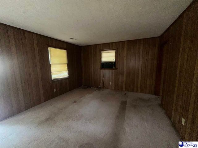 901 Franklin Dr, Pamplico, SC 29583