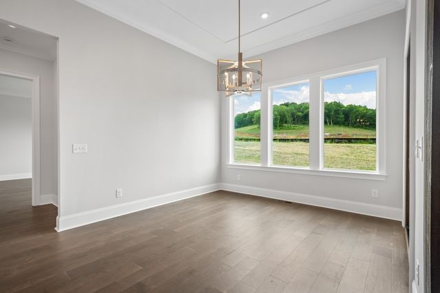 5705 Nola Dr, Arrington, TN 37014