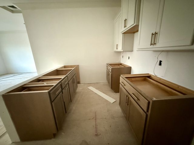 5705 Nola Dr, Arrington, TN 37014