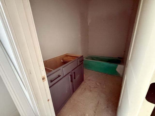 5705 Nola Dr, Arrington, TN 37014