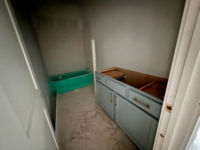 5705 Nola Dr, Arrington, TN 37014