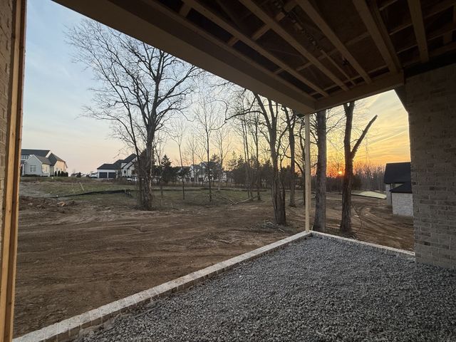 5705 Nola Dr, Arrington, TN 37014