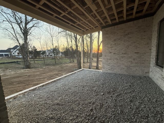 5705 Nola Dr, Arrington, TN 37014