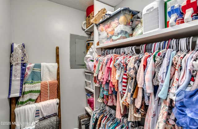 922 S College Street, Brandon, MS 39042