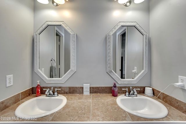 922 S College Street, Brandon, MS 39042