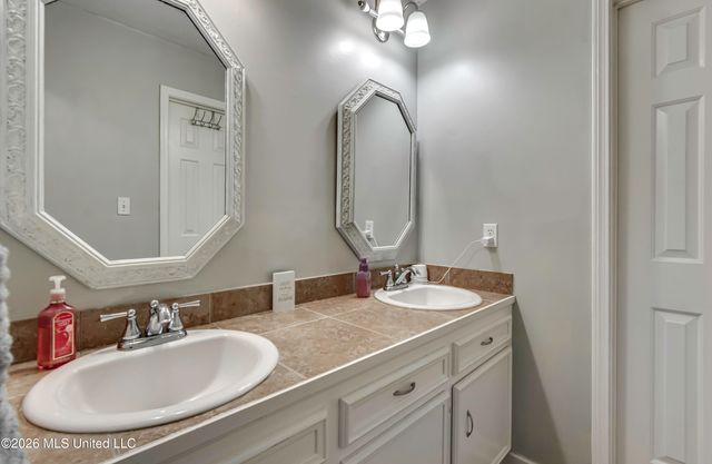 922 S College Street, Brandon, MS 39042