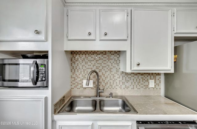 922 S College Street, Brandon, MS 39042