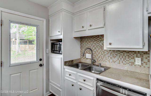 922 S College Street, Brandon, MS 39042