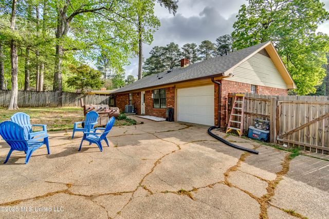 922 S College Street, Brandon, MS 39042