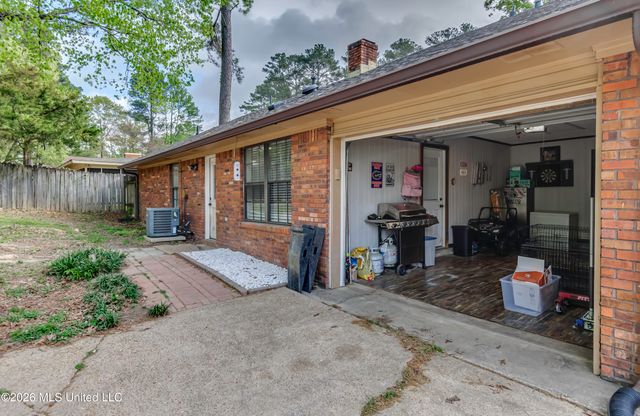 922 S College Street, Brandon, MS 39042