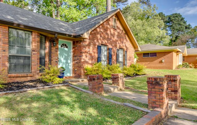 922 S College Street, Brandon, MS 39042