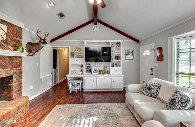 922 S College Street, Brandon, MS 39042