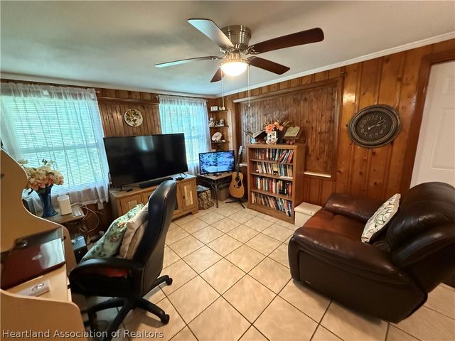105 WIGGINS Avenue, Avon Park, FL 33825