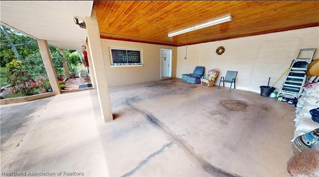105 WIGGINS Avenue, Avon Park, FL 33825